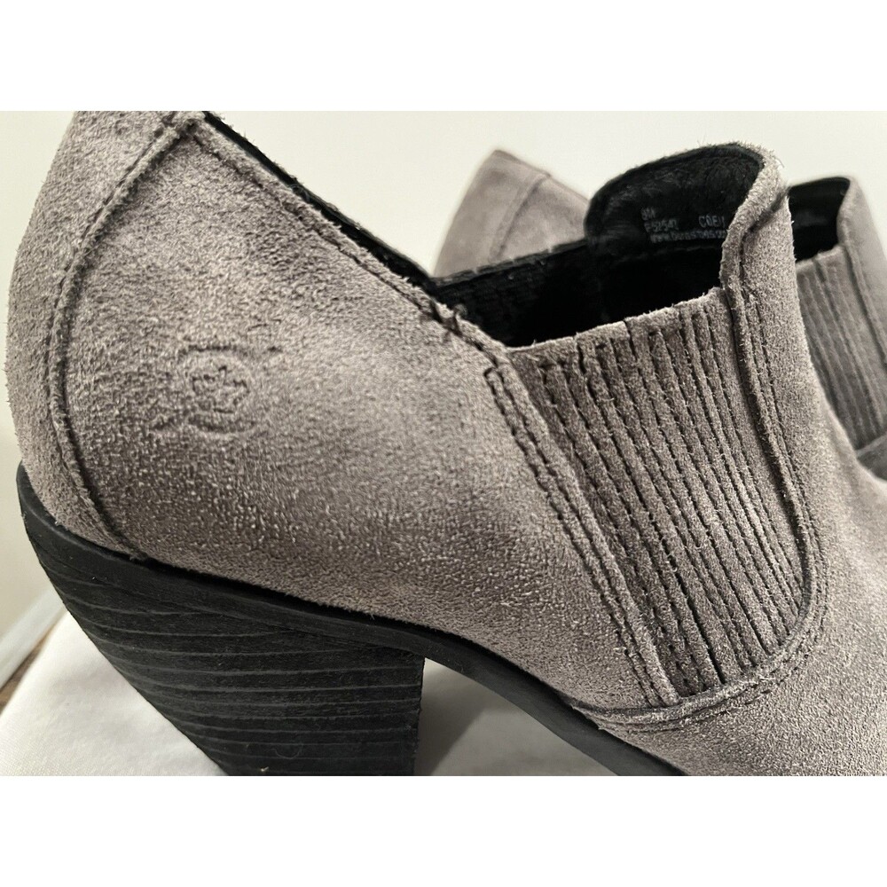 Women's BORN Taupe Gray suede Leather Slip On Booties SIZE 8M - Picture 3 of 10